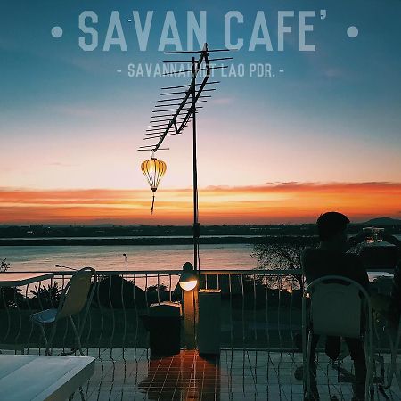 Savan Cafe Ostello Savannakhet Esterno foto